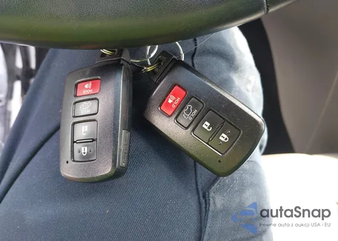 2016 Toyota Highlander Limited V6 z USA, uszkodzony, nr VIN 5TDDKRFHXGS269532